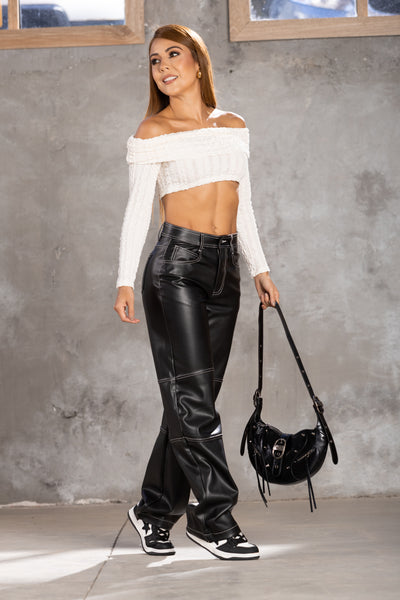 Pantalón wide leg de vinipiel negro – Luxe Noir
